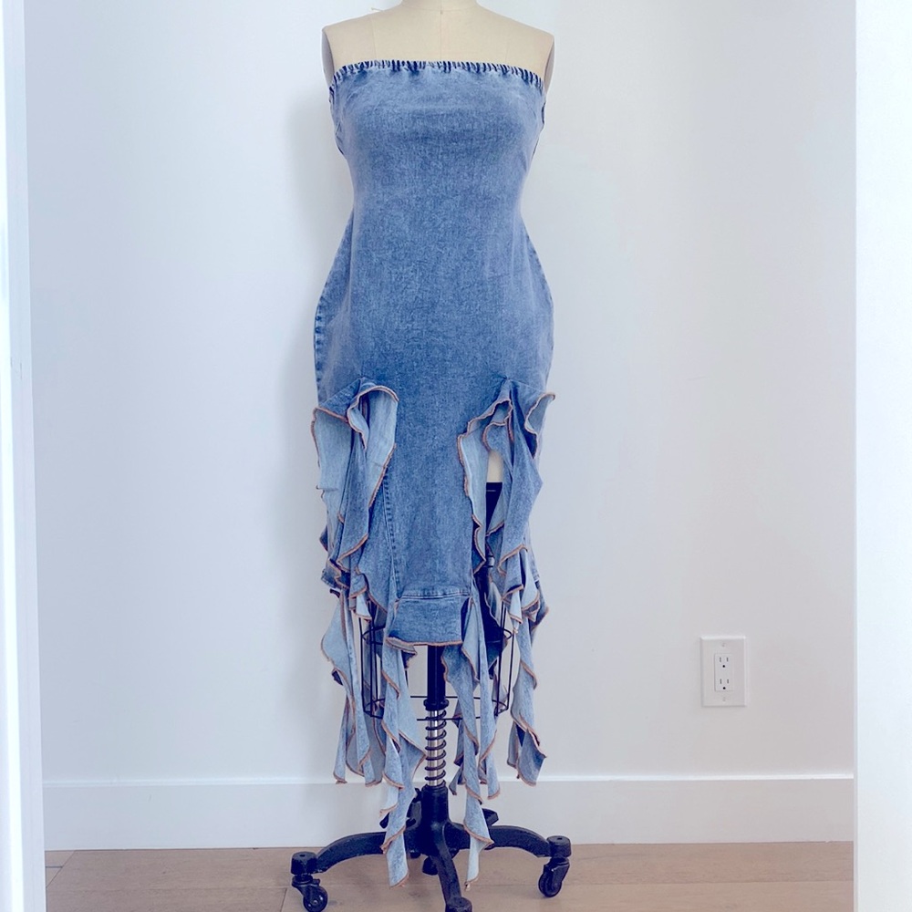 Klesis Strapless Denim Dress NWOT